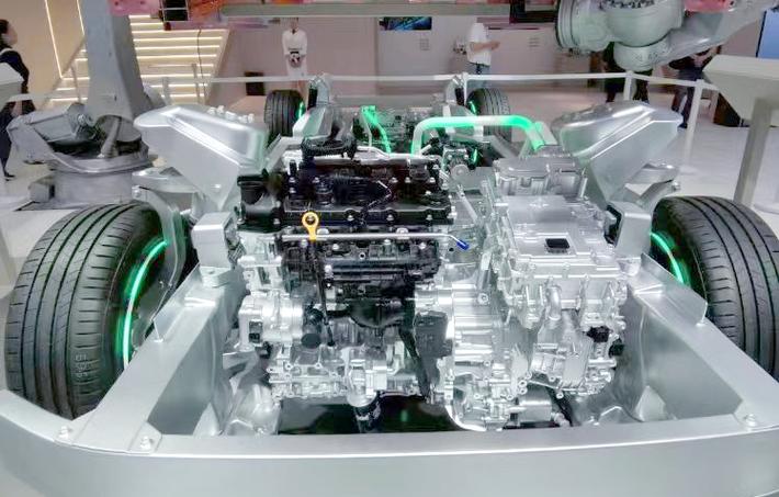 赛力斯AITO问界热销解密 产品、服务与自动化工厂的完美结合